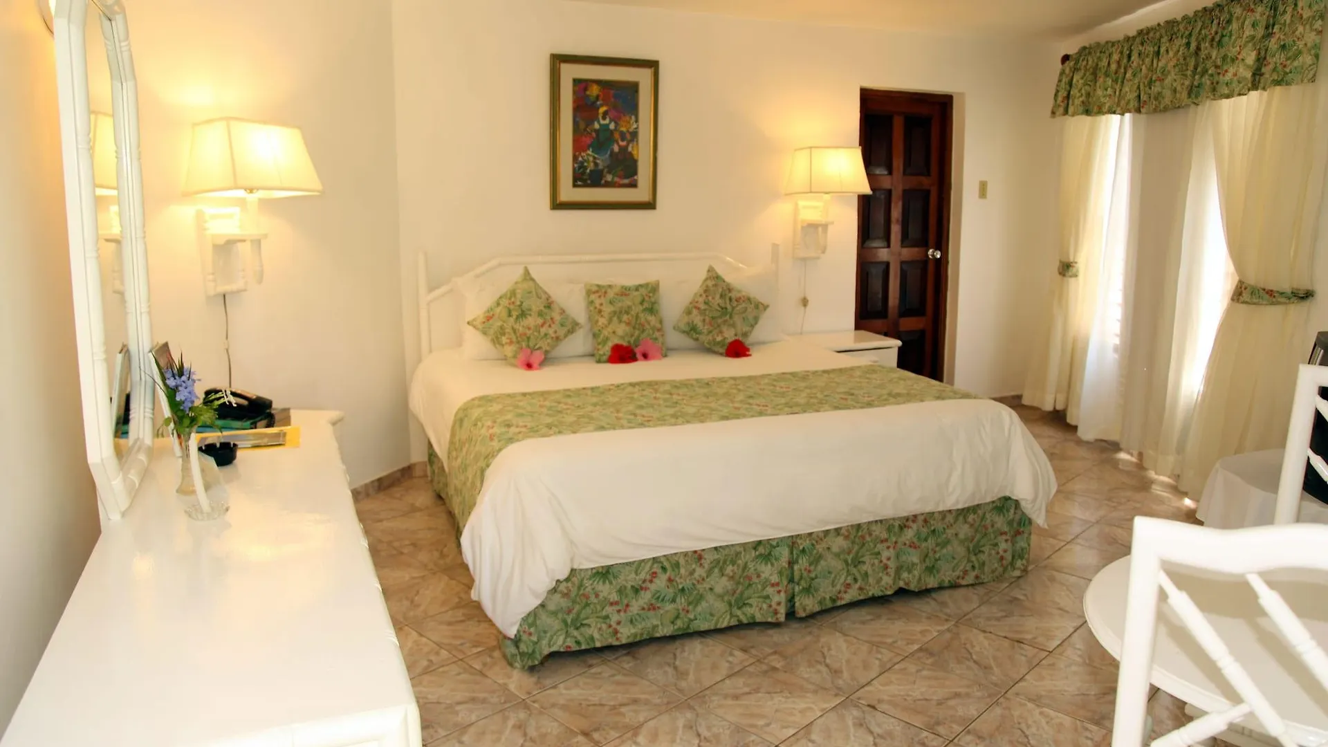 Negril Treehouse Resort Hotel