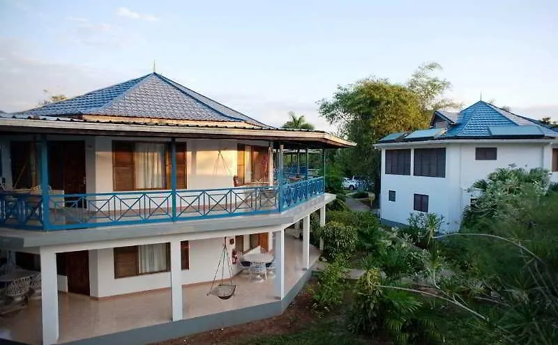 *** Hotel Negril Treehouse Resort Jamaica